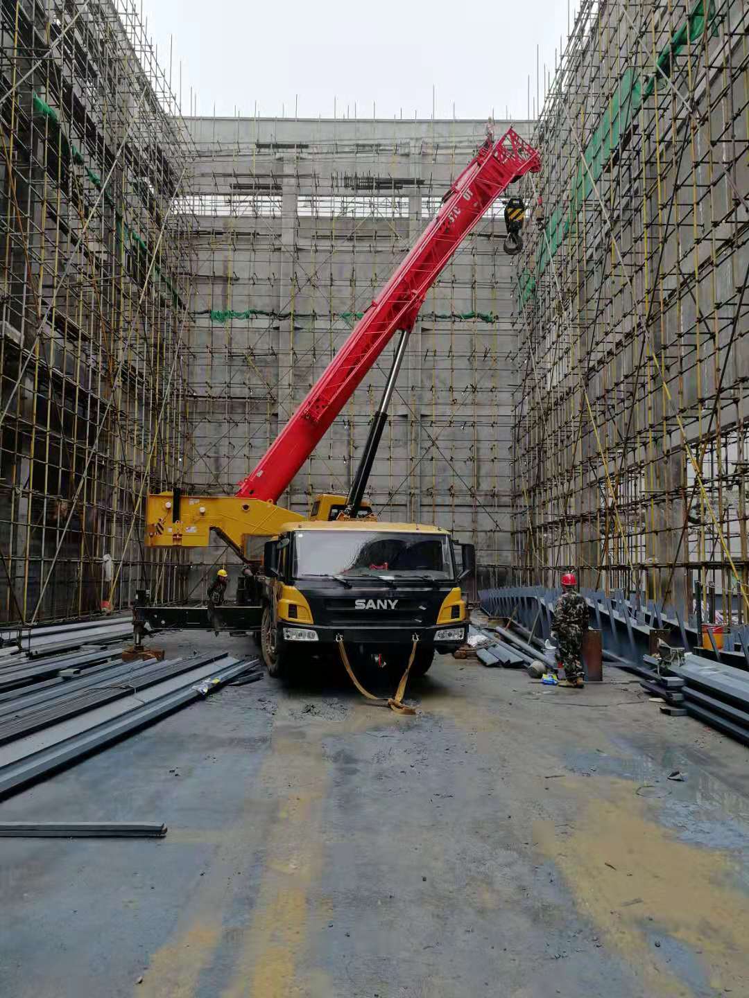 钢结构医药仓库屋面