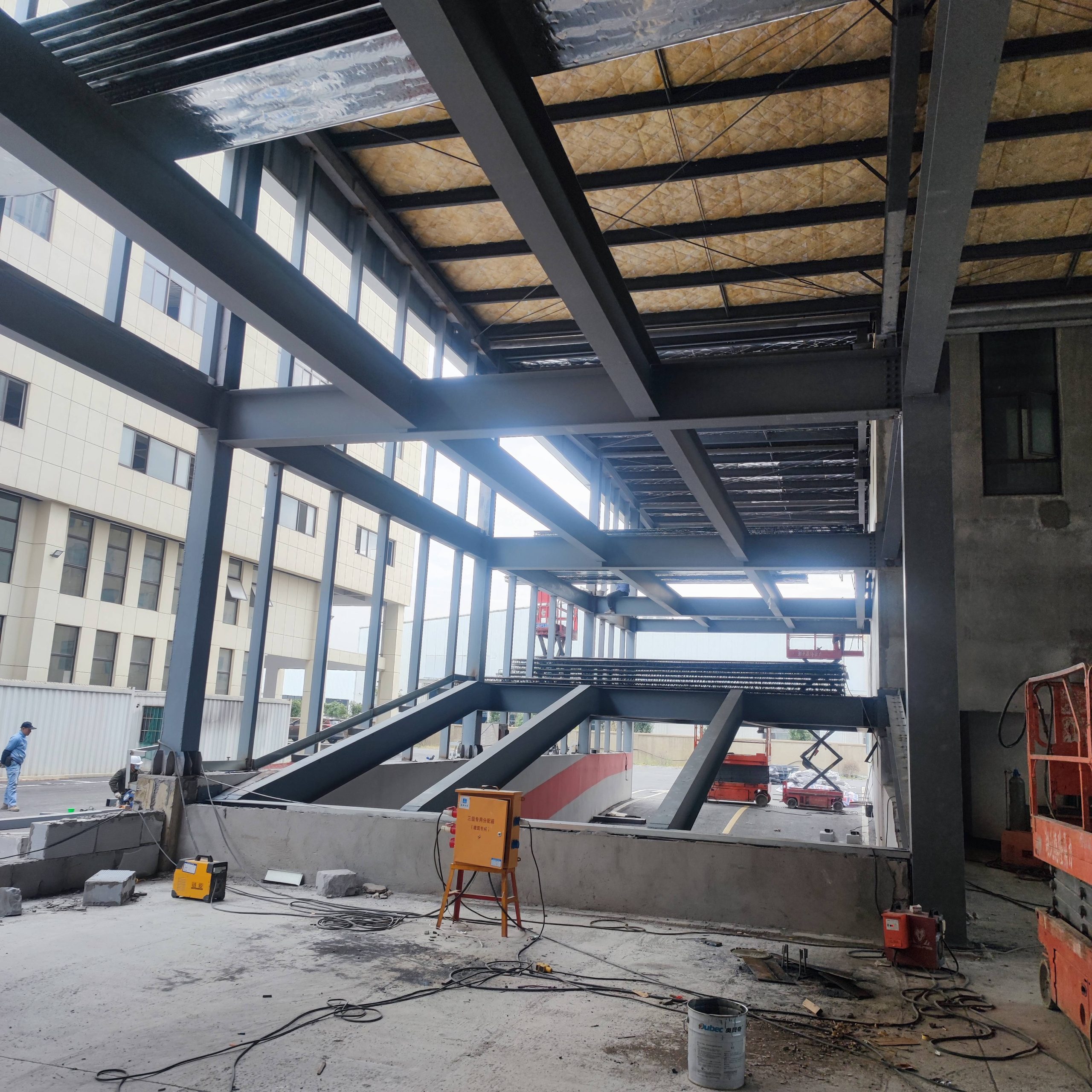 钢结构加层